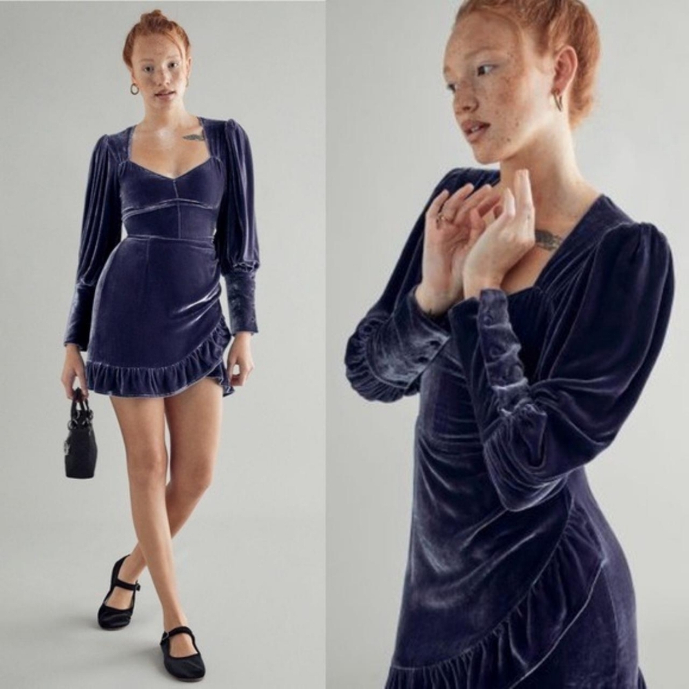 Reformation Fortune Dress Blue Velvet Size 4